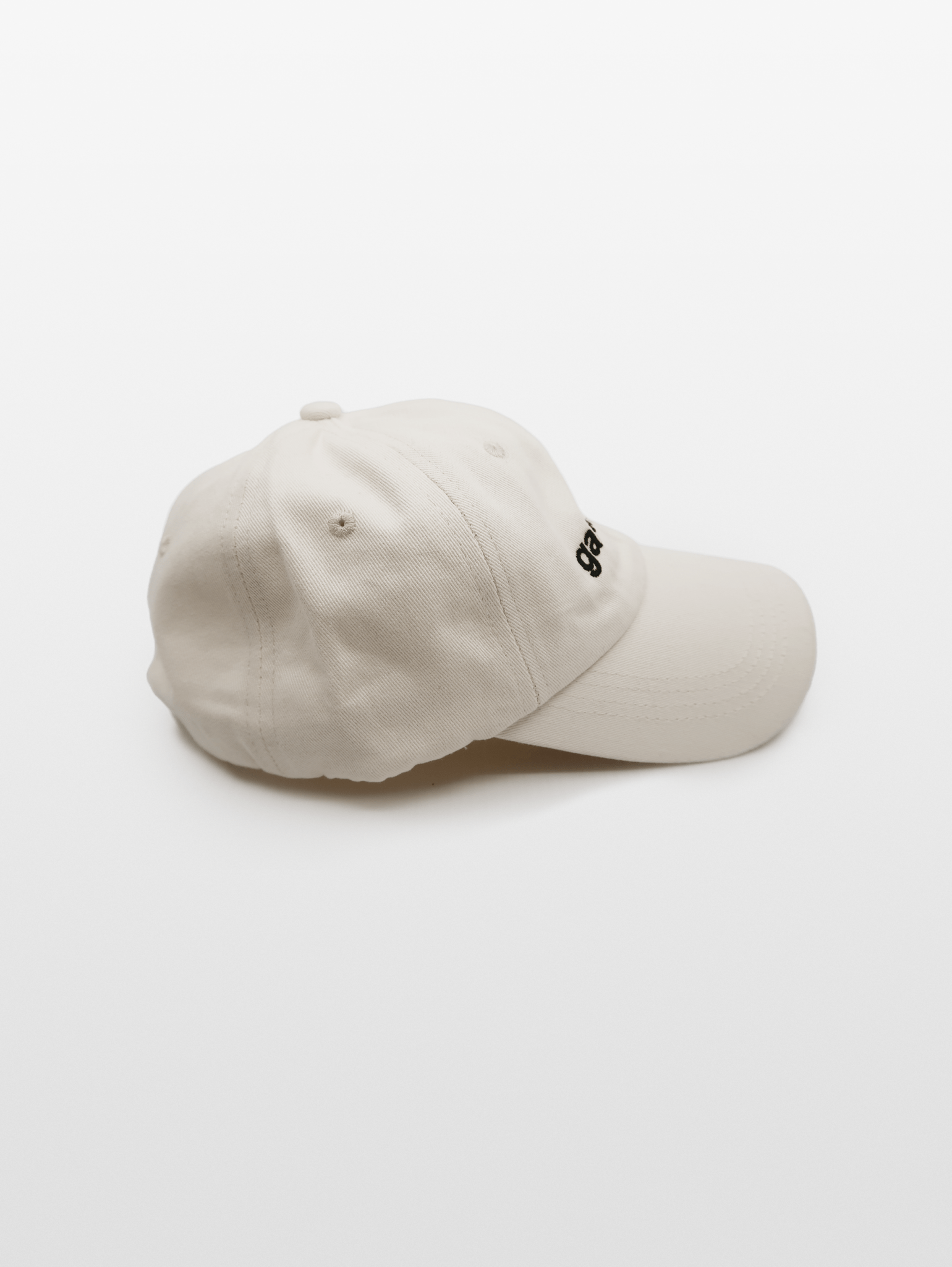 Gallery Cap Cream - souqbawa